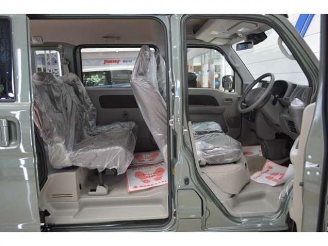 エブリィジョイン ハイルーフ　届出済未使用車4WDインパネCVTセーフティサポート搭載アイドリングストップ横滑り防止装置バックアイカメラディスプレイオーディオハイビームアシストLEDライト 660