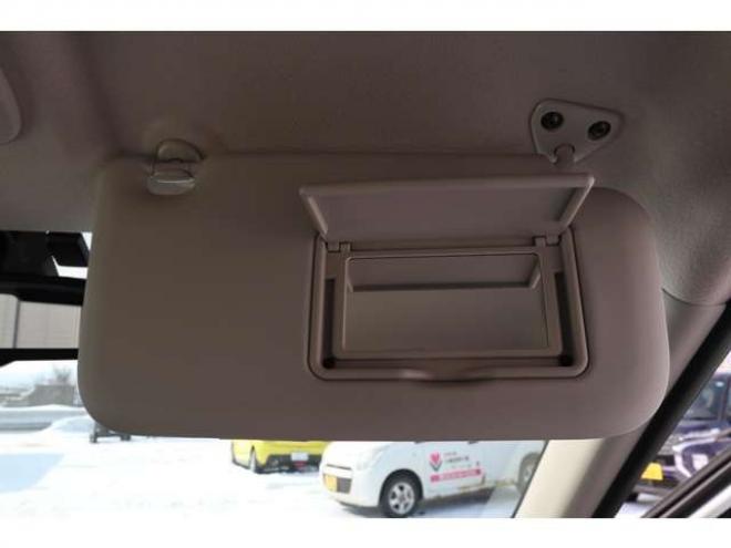 eKワゴンM 4WD　純正CDプレイヤー　オートライト　衝突軽減ブレーキ　車線逸脱警報　パーキングセンサー　ETC 660