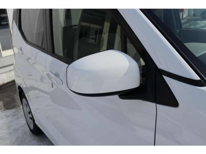 eKワゴンM 4WD　純正CDプレイヤー　オートライト　衝突軽減ブレーキ　車線逸脱警報　パーキングセンサー　ETC 660