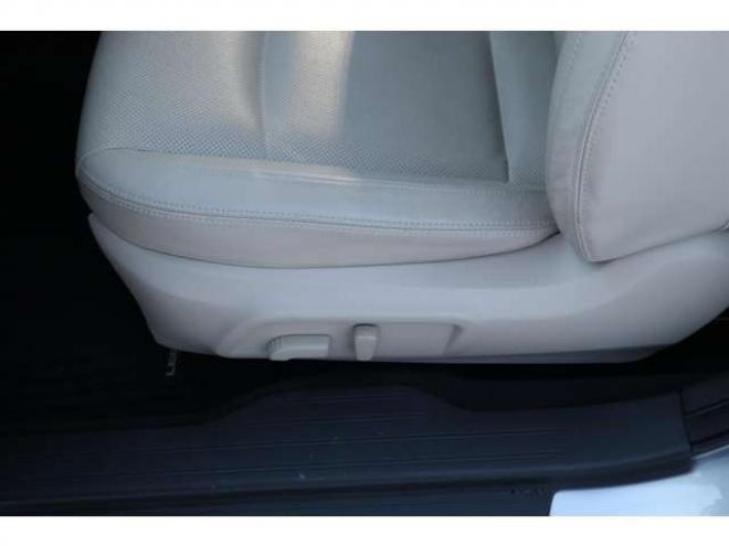 レガシィB4 2.5 4WD　純正フルセグナビ　ETC　ドライブレコーダー　シートヒーター　LEDヘッドライト　ヘッドライトウォッシャー　電動パーキングブレーキ 2500