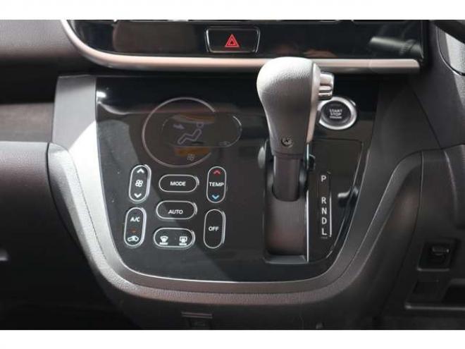 デイズルークスハイウェイスターX Vセレクション 4WD　アラウンドビューモニター(ルームミラー)　両側電動スライドドア　シートヒーター　LEDヘッドライト　エマージェンシーブレーキ 660