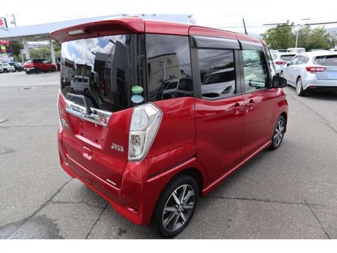 デイズルークスハイウェイスターX Vセレクション 4WD　アラウンドビューモニター(ルームミラー)　両側電動スライドドア　シートヒーター　LEDヘッドライト　エマージェンシーブレーキ 660