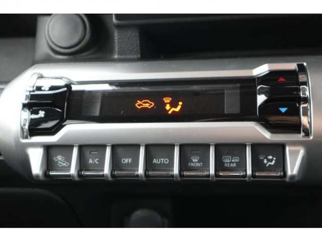 クロスビー1.0 ハイブリッド MX スズキ セーフティ サポートパッケージ装着車 4WD　CDプレイヤー　シートヒーター　アイドリングストップ　パーキングセンサー　デュアルセンサーブレーキサポート　ヒルディセントコントロール 1000