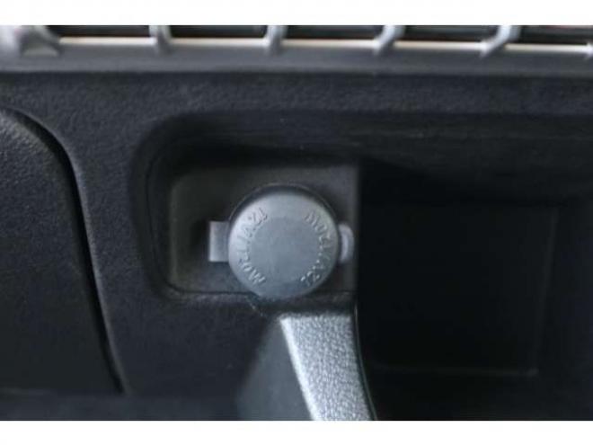 クロスビー1.0 ハイブリッド MX スズキ セーフティ サポートパッケージ装着車 4WD　CDプレイヤー　シートヒーター　アイドリングストップ　パーキングセンサー　デュアルセンサーブレーキサポート　ヒルディセントコントロール 1000