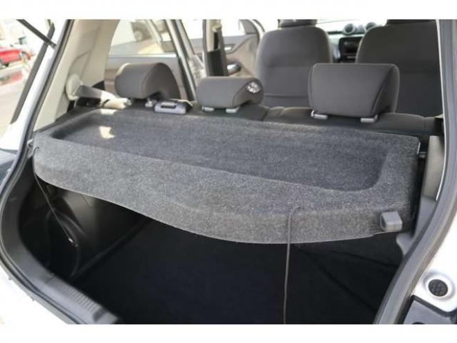 スイフト1.2 XL セーフティパッケージ装着車 4WD　CDプレイヤー　シートヒーター　パドルシフト　オートライト　アダプティブクルーズコントロール　車線逸脱警報 1200