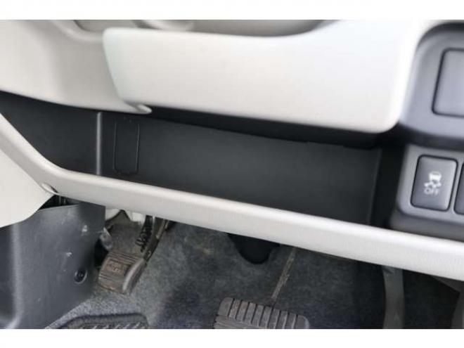 デイズS 4WD　CDプレイヤー　エマージェンシーブレーキ　運転席シートヒーター　踏み間違い衝突防止アシスト 660