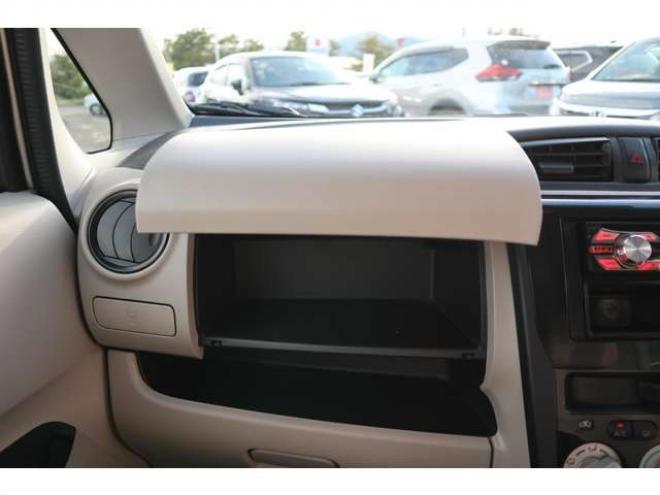 デイズS 4WD　CDプレイヤー　エマージェンシーブレーキ　運転席シートヒーター　踏み間違い衝突防止アシスト 660