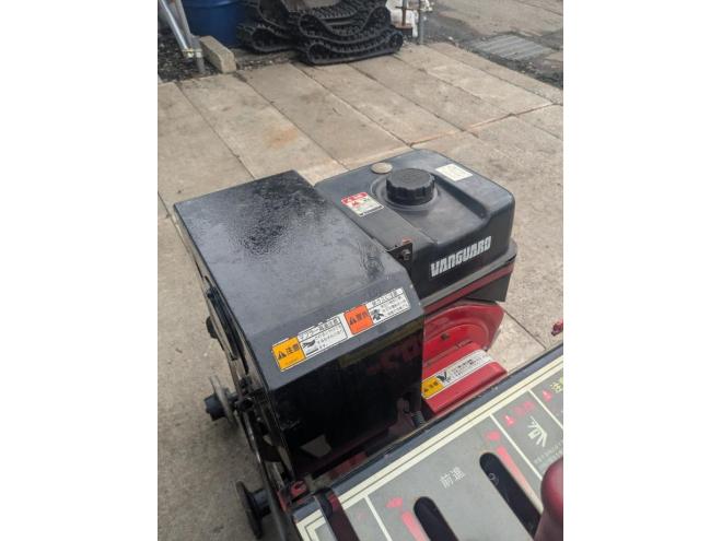 除雪機　ヤナセ　810HST　中古エンジン　10馬力