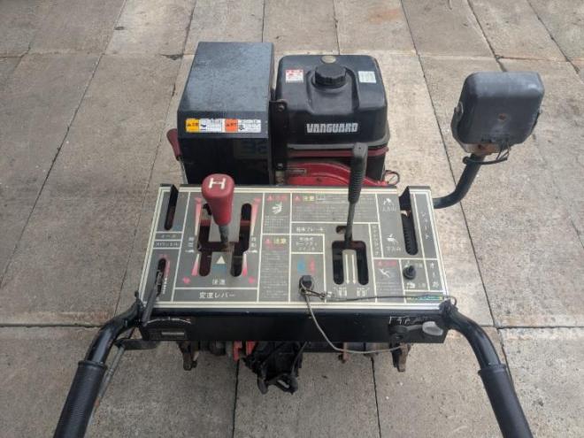 除雪機　ヤナセ　810HST　中古エンジン　10馬力