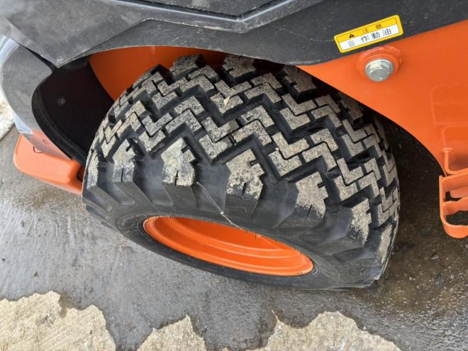 ホイールローダスノータイヤ　恵庭ヤード