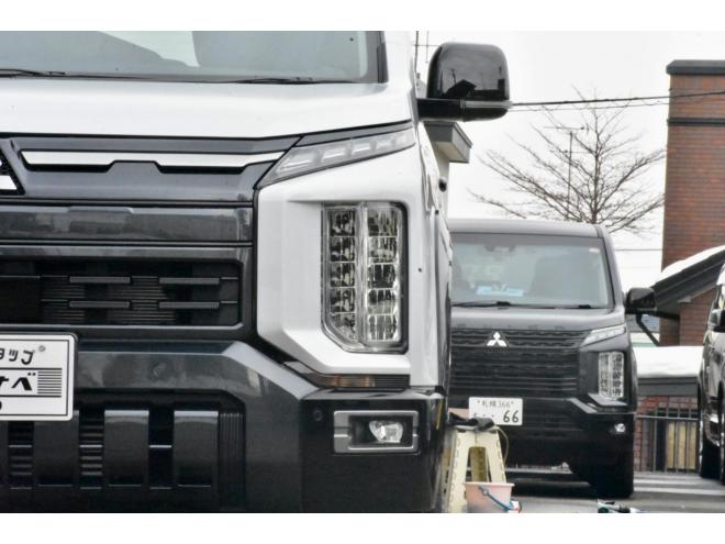 デリカD:5　２６型　４ＷＤ　ステップレス　登録済未使用車　Ｓ－ＡＷＣ　ヒルディセントコントロール　ＴＡＲＯＵＳセレクション　８インチ液晶メーター　全方位カメラ　三菱ｅ－Ａｓｓｉｓｔ