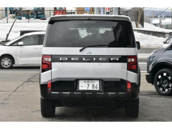 デリカD:5　２６型　４ＷＤ　ステップレス　登録済未使用車　Ｓ－ＡＷＣ　ヒルディセントコントロール　ＴＡＲＯＵＳセレクション　８インチ液晶メーター　全方位カメラ　三菱ｅ－Ａｓｓｉｓｔ