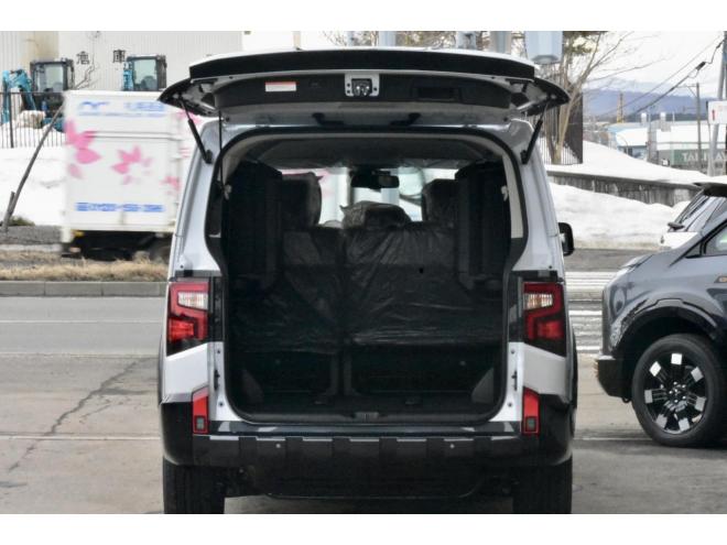 デリカD:5　２６型　４ＷＤ　ステップレス　登録済未使用車　Ｓ－ＡＷＣ　ヒルディセントコントロール　ＴＡＲＯＵＳセレクション　８インチ液晶メーター　全方位カメラ　三菱ｅ－Ａｓｓｉｓｔ