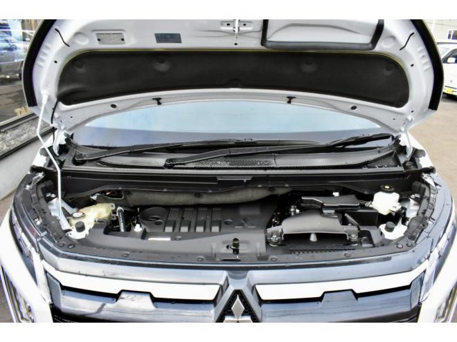 デリカD:5　２６型　４ＷＤ　ステップレス　登録済未使用車　Ｓ－ＡＷＣ　ヒルディセントコントロール　ＴＡＲＯＵＳセレクション　８インチ液晶メーター　全方位カメラ　三菱ｅ－Ａｓｓｉｓｔ