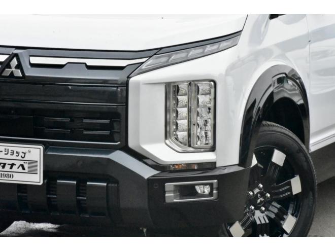 デリカD:5　２６型　４ＷＤ　ステップレス　登録済未使用車　Ｓ－ＡＷＣ　ヒルディセントコントロール　ＴＡＲＯＵＳセレクション　８インチ液晶メーター　全方位カメラ　三菱ｅ－Ａｓｓｉｓｔ