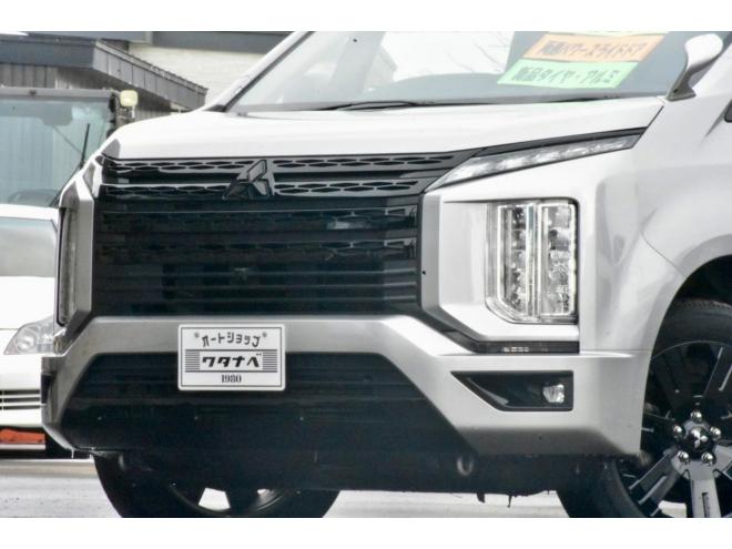 デリカD:5　4WD　本州仕入　ブラックアウト　シャモニー仕様　ＪＡＯＳハンドルプロテクター　新車外しタイヤ／ホイール　両側電動スライドドア　社外ナビ／バックカメラ