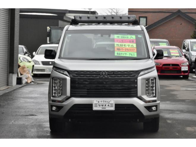 デリカD:5　4WD　本州仕入　ブラックアウト　シャモニー仕様　ＪＡＯＳハンドルプロテクター　新車外しタイヤ／ホイール　両側電動スライドドア　社外ナビ／バックカメラ