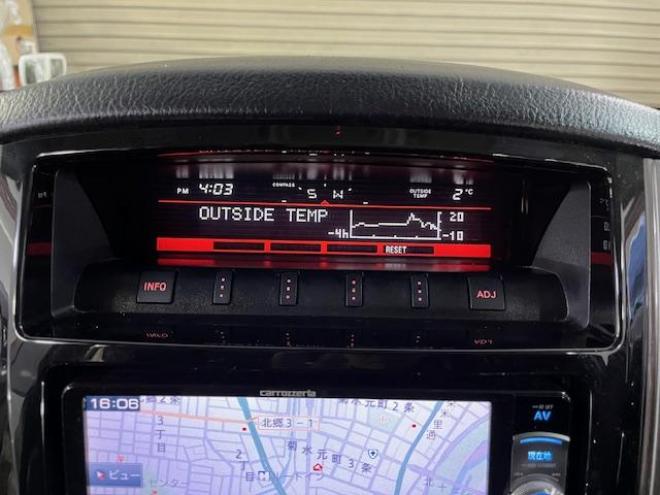 パジェロロングエクシード　本州仕入　禁煙車　新品ＷＥＤＳキーラー１７ＡＷ＋新品ＴＯＹＯホワイトレタータイヤ　純正１７ＡＷ＋スタッドレスタイヤ付　新品ＪＡＯＳブラックマッドガード　カロッツェリアナビ　地デジ　Ｂｌｕｅｔｏｏｔｈ 4WD 3200 5Dr