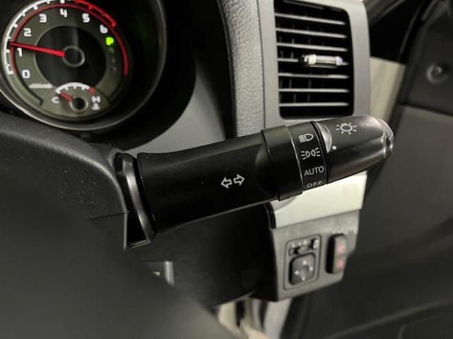 パジェロロングエクシード　本州仕入　禁煙車　新品ＷＥＤＳキーラー１７ＡＷ＋新品ＴＯＹＯホワイトレタータイヤ　純正１７ＡＷ＋スタッドレスタイヤ付　新品ＪＡＯＳブラックマッドガード　カロッツェリアナビ　地デジ　Ｂｌｕｅｔｏｏｔｈ 4WD 3200 5Dr