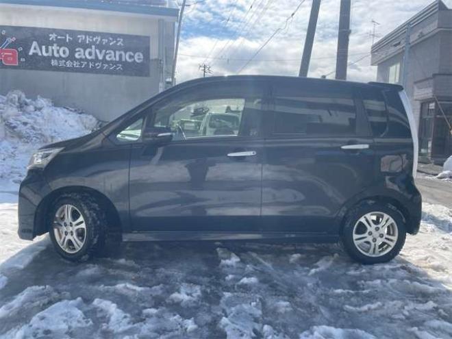 ムーヴカスタム X リミテッド SA 4WD　レーダーブレーキ　TRC 660