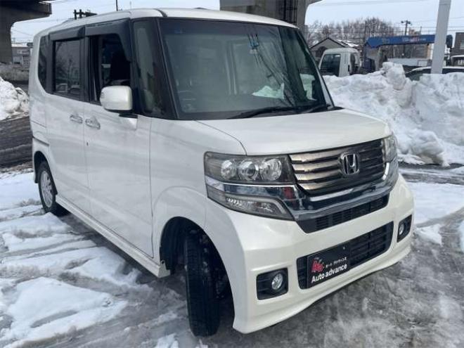 N-BOXカスタムG Lパッケージ 4WD　エンスタ　HID　TRC　パワースライド 660