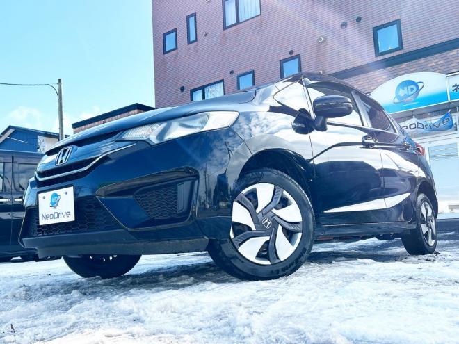 フィットハイブリッド1.5ハイブリッドFパッケージ 4WD　ローンが不安な方＜優遇ローン＞　本州仕入　寒冷地仕様　純正SDナビTV　スマートキー　バックカメラ 1500 5Dr