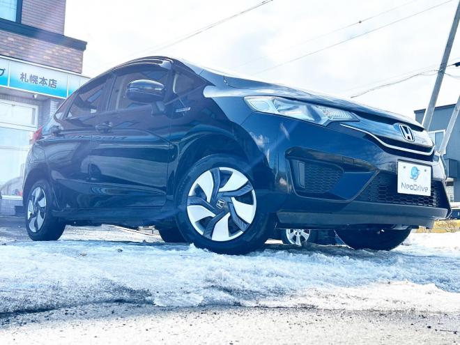 フィットハイブリッド1.5ハイブリッドFパッケージ 4WD　ローンが不安な方＜優遇ローン＞　本州仕入　寒冷地仕様　純正SDナビTV　スマートキー　バックカメラ 1500 5Dr