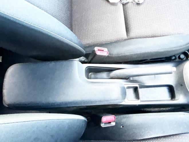 フィットハイブリッド1.5ハイブリッドFパッケージ 4WD　ローンが不安な方＜優遇ローン＞　本州仕入　寒冷地仕様　純正SDナビTV　スマートキー　バックカメラ 1500 5Dr