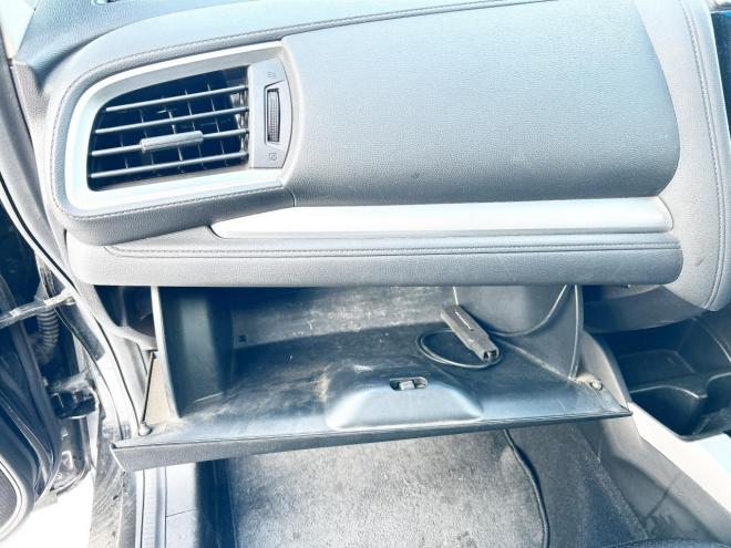 フィットハイブリッド1.5ハイブリッドFパッケージ 4WD　ローンが不安な方＜優遇ローン＞　本州仕入　寒冷地仕様　純正SDナビTV　スマートキー　バックカメラ 1500 5Dr