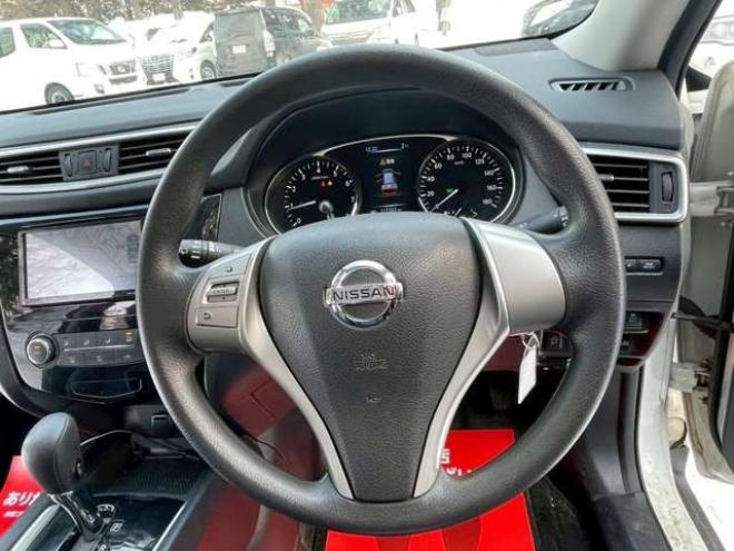 エクストレイル2.0 20S 2列車 4WD　ETC　パワステ　パワーウィンドウ　ABS　アイドリングストップ　エアコン　ナビ　キーレスエントリー　寒冷地仕様 2000