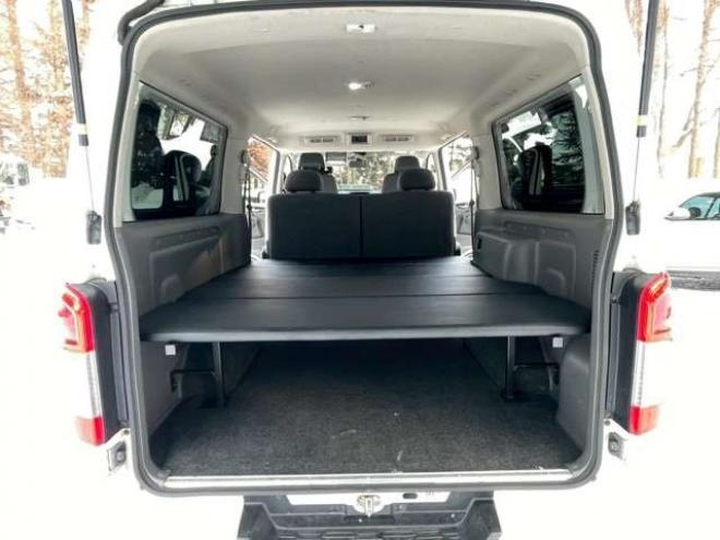 キャラバンNV350 2.5 プレミアムGX ロングボディ ディーゼルターボ 4WD　ETC　ベットキット　スマートキー　キーレス　パワーウィンドウ　ABS　エアコン　パワステ　盗難防止装置　両側スライドドア 2500