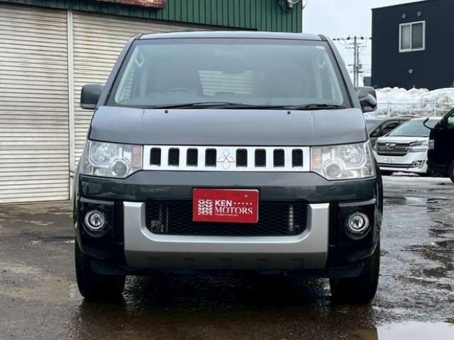 デリカD：5 2.4 G パワーパッケージ 4WD　ETC　アルパインBIGナビ　バックカメラ　両側電動スライドドア　パワステ　パワーウィンドウ　純正アルミ　クルーズコントロール　エアコン　キーレスエントリー　横滑り防止装置　盗難防止装置　3列シート 2400