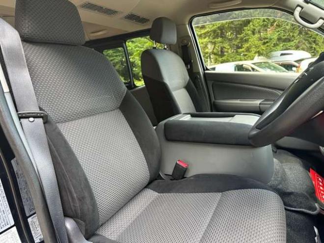 キャラバンNV350 2.5 プレミアムGX ロングボディ ディーゼルターボ 4WD　パワステ　パワーウィンドウ　純正ナビ　社外アルミ　ABS　リアヒーター　フルセグ　バックカメラ　ETC　キーレス　両側スライドドア 2500