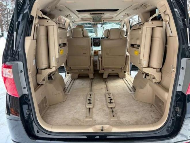 アルファード3.5 350G Lパッケージ 4WD　ETC　後席モニター　両側電動スライドドア　社外エンジンスターター　パワーウィンドウ　パワーバックドア　純正ナビ　　バックカメラ　キーレス　3列シート　ABS 電動シート　シートヒーター　パワステ 3500