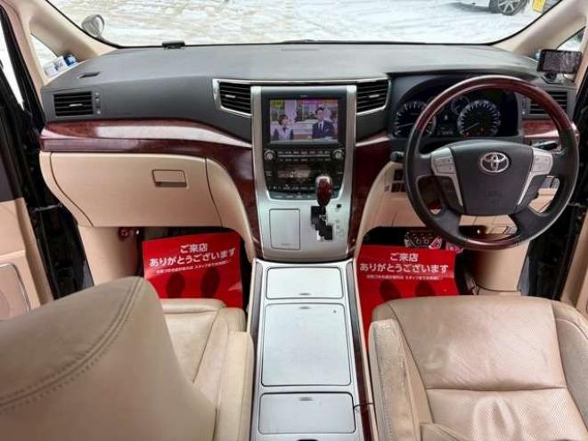 アルファード3.5 350G Lパッケージ 4WD　ETC　後席モニター　両側電動スライドドア　社外エンジンスターター　パワーウィンドウ　パワーバックドア　純正ナビ　　バックカメラ　キーレス　3列シート　ABS 電動シート　シートヒーター　パワステ 3500