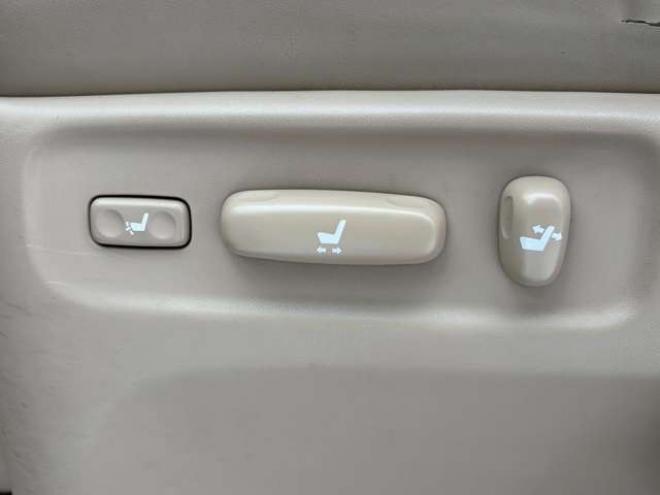 アルファード3.5 350G Lパッケージ 4WD　ETC　後席モニター　両側電動スライドドア　社外エンジンスターター　パワーウィンドウ　パワーバックドア　純正ナビ　　バックカメラ　キーレス　3列シート　ABS 電動シート　シートヒーター　パワステ 3500