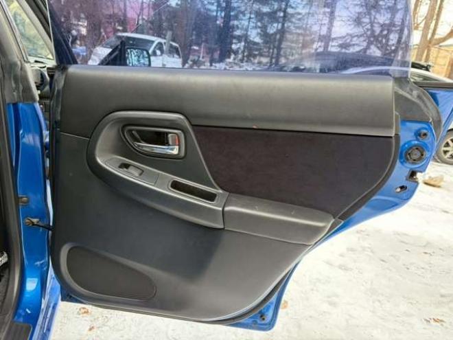 インプレッサSTI 2.0 WRX スペックC リミテッド 4WD　ETC パワーウィンドウ　社外ナビ　社外アルミホイール　ヴォルテックスアンダーカバー　GTウィング　社外フロントバンパー　ルーフエアインテーク 2000