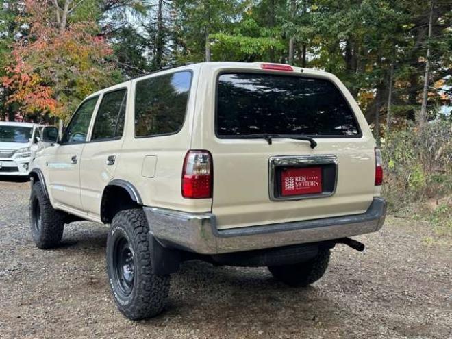 ハイラックスサーフ2.7 SSR-X プレミアムセレクション 4WD　リフトアップ　ETC　バックカメラ　社外ナビ　パワーウィンドウ　パワステ　ABS　全塗装済 2700