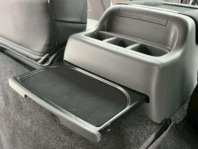 キャラバンNV350 2.5 プレミアムGX ロングボディ ディーゼルターボ 4WD　エンジンスターター　社外11インチナビ　バックカメラ　ETC　ワンオーナー　左側電動スライドドア　社外アルミ　パワーウィンドウ　パワステ　後席モニター　ABS　キーレスエントリー　衝突被害軽減ブレーキ 2500