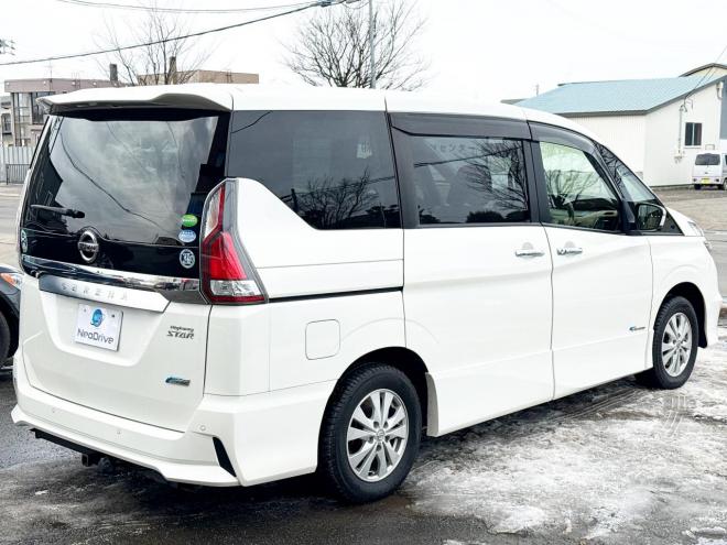 セレナ2.0ハイウェイスター 4WD ローンが不安な方＜優遇ローン＞ 4WD 2000 5Dr　本州仕入 寒冷地仕様 ユーザー買取車　インテリジェントルームミラー　プロパイロット　ハンズフリーパワスラ　両側パワスラ　電動パーキング　ドラレコ　アラウンドビューモニター　ETC