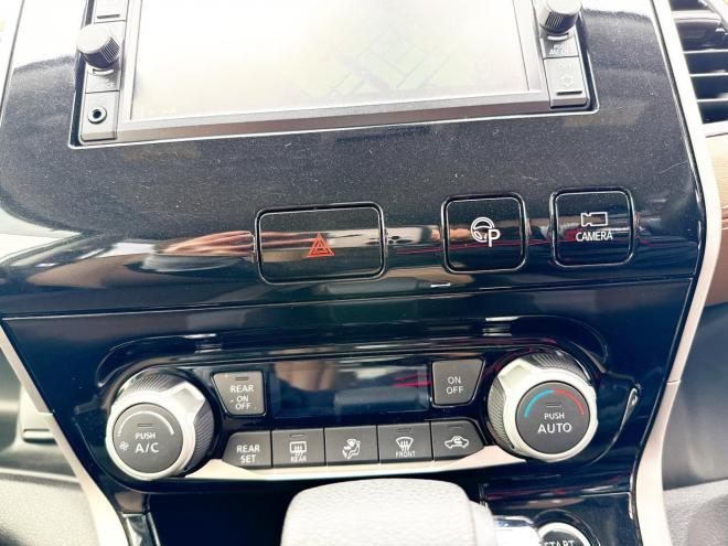 セレナ2.0ハイウェイスター 4WD ローンが不安な方＜優遇ローン＞ 4WD 2000 5Dr　本州仕入 寒冷地仕様 ユーザー買取車　インテリジェントルームミラー　プロパイロット　ハンズフリーパワスラ　両側パワスラ　電動パーキング　ドラレコ　アラウンドビューモニター　ETC