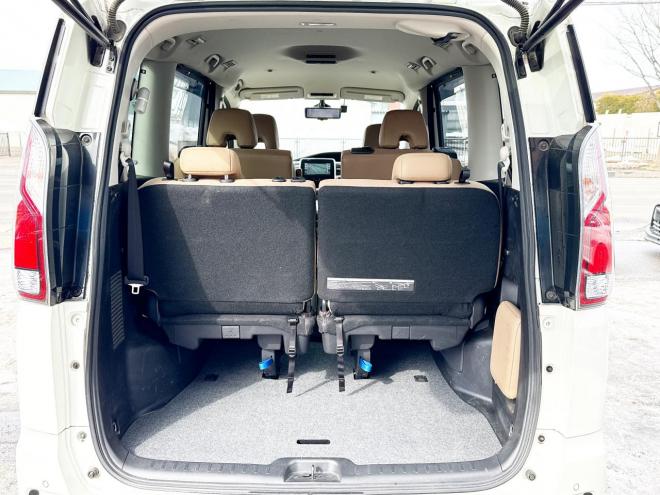 セレナ2.0ハイウェイスター 4WD ローンが不安な方＜優遇ローン＞ 4WD 2000 5Dr　本州仕入 寒冷地仕様 ユーザー買取車　インテリジェントルームミラー　プロパイロット　ハンズフリーパワスラ　両側パワスラ　電動パーキング　ドラレコ　アラウンドビューモニター　ETC