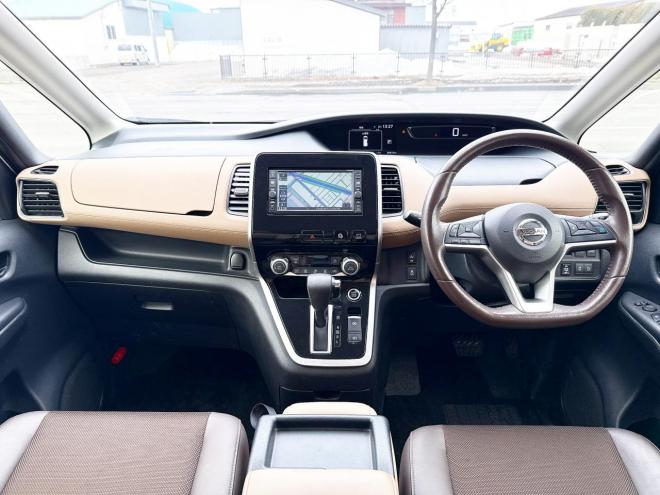 セレナ2.0ハイウェイスター 4WD ローンが不安な方＜優遇ローン＞ 4WD 2000 5Dr　本州仕入 寒冷地仕様 ユーザー買取車　インテリジェントルームミラー　プロパイロット　ハンズフリーパワスラ　両側パワスラ　電動パーキング　ドラレコ　アラウンドビューモニター　ETC