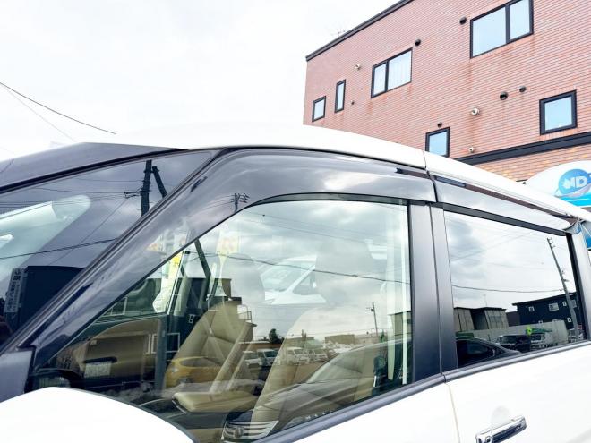 セレナ2.0ハイウェイスター 4WD ローンが不安な方＜優遇ローン＞ 4WD 2000 5Dr　本州仕入 寒冷地仕様 ユーザー買取車　インテリジェントルームミラー　プロパイロット　ハンズフリーパワスラ　両側パワスラ　電動パーキング　ドラレコ　アラウンドビューモニター　ETC