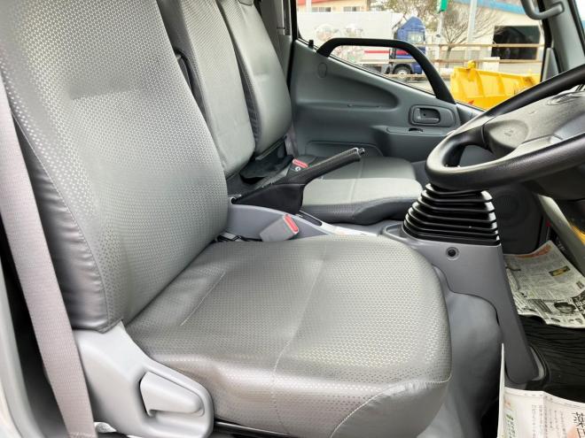 ダイナ中古　4WD