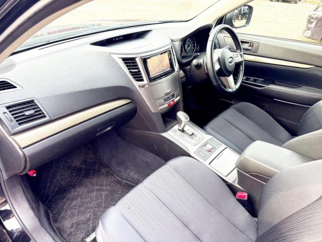 レガシィツーリングワゴン2.5i Lパッケージ 4WD　ローンが不安な方＜優遇ローン＞　本州仕入　1年保証　社外ナビ　フルセグTV