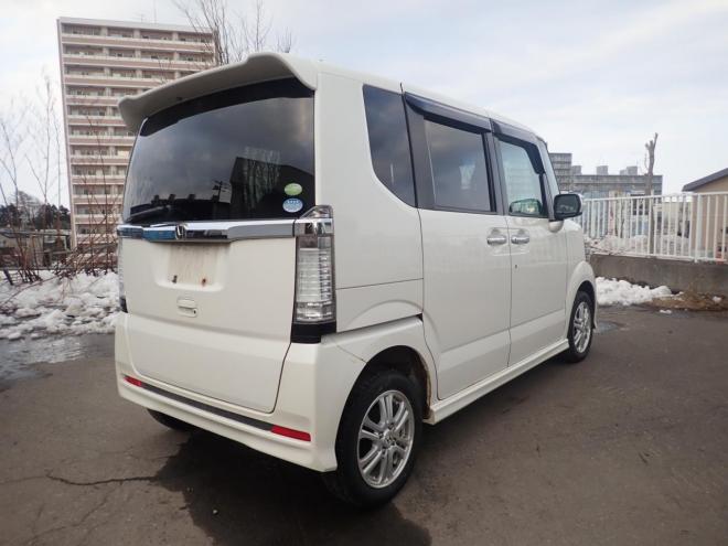 N-BOXカスタムGLパッケージ検9/7.3月22日迄プライスダウン！！パワースライドドア、プッシュスタート、スマートキー、横揺れ防止、イモビライザー、ディスチャージライト、アイドリンクストップ、 4WD 660 5Dr