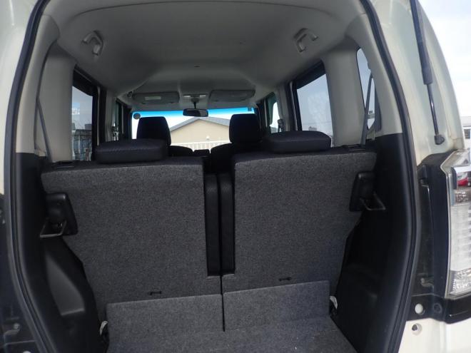 N-BOXカスタムGLパッケージ検9/7.3月22日迄プライスダウン！！パワースライドドア、プッシュスタート、スマートキー、横揺れ防止、イモビライザー、ディスチャージライト、アイドリンクストップ、 4WD 660 5Dr