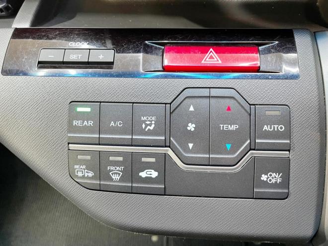 ステップワゴン2.0L 4WD 5年保証 スマキー 両側パワスラ エンスタ ナビTV 寒冷地仕様 禁煙 車検整備2年付 修復歴無