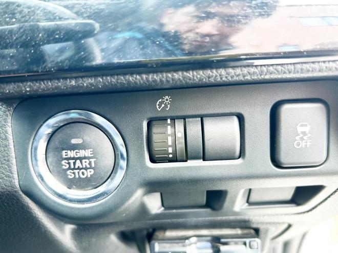 レヴォーグ1.6GTアイサイト 4WD　ローンが不安な方＜優遇ローン＞本州仕入　寒冷地仕様　アイサイト　ターボ車 4WD